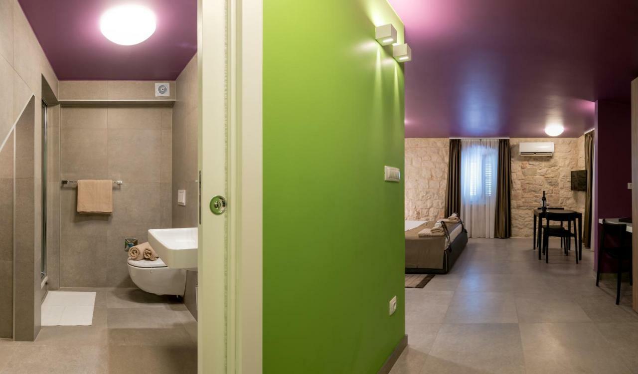 Annie's Stone & Appartement *
