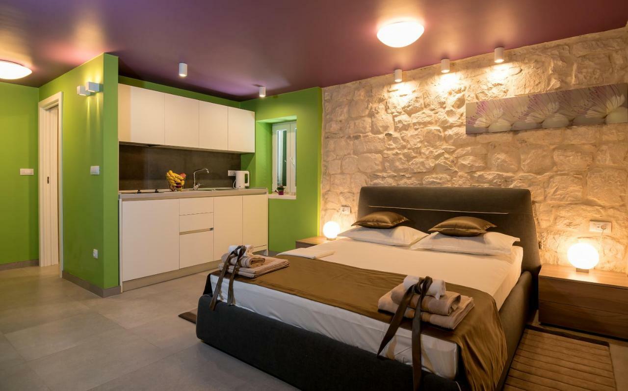 Annie's Stone & Appartement