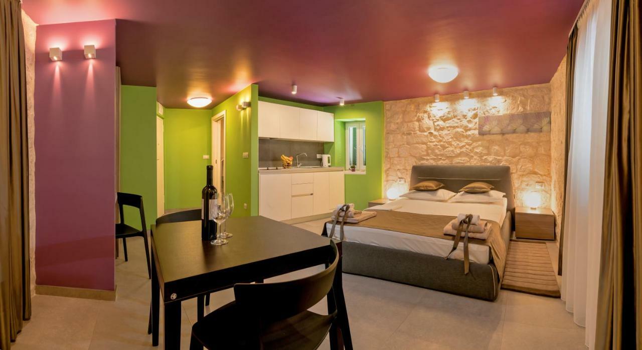 Apartma Annie's Stone & Split